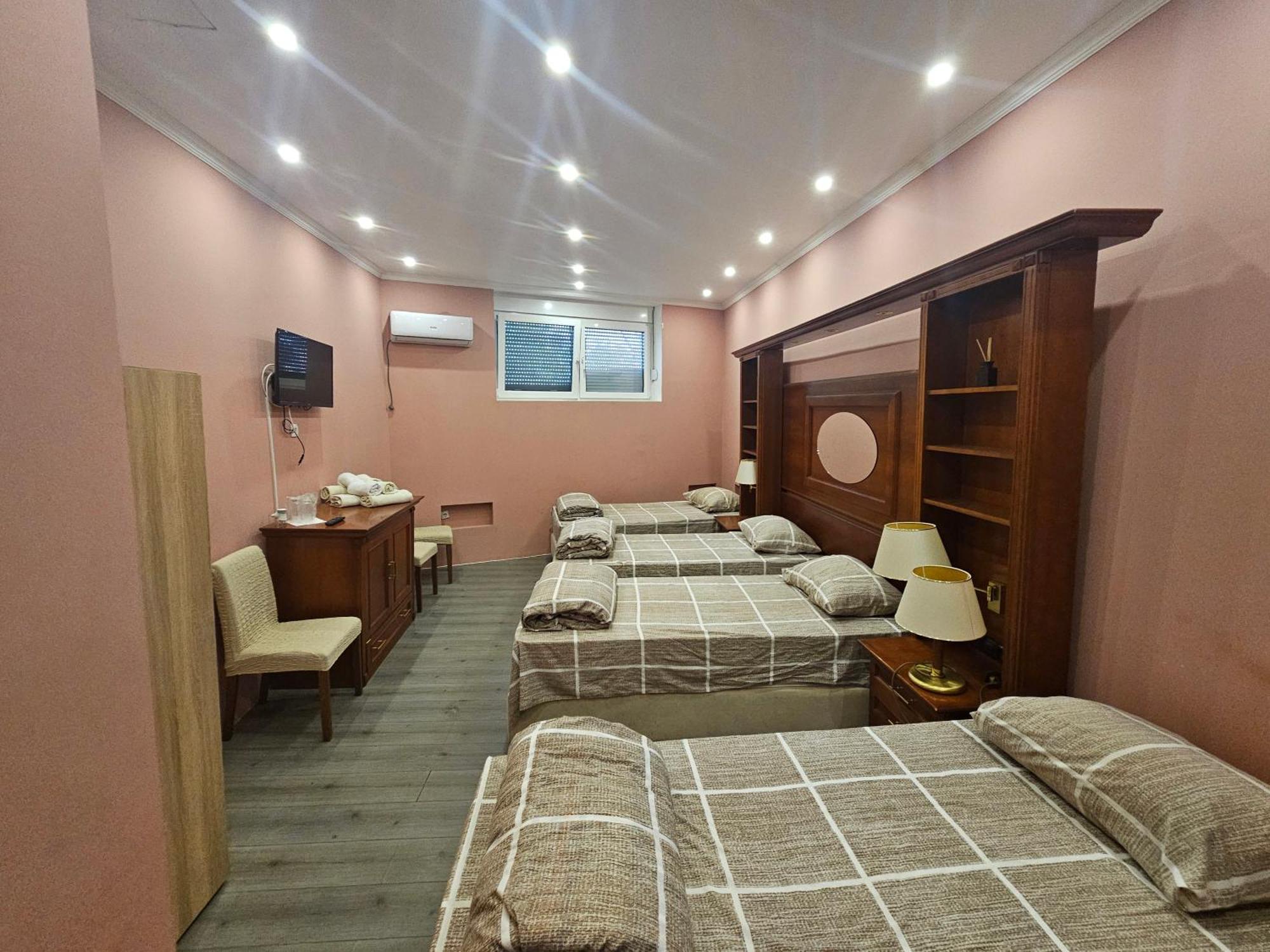 Prenociste Rooms Simke Szabadka Kültér fotó