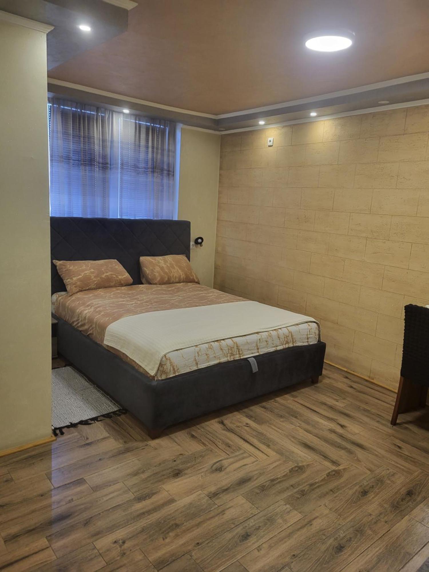 Prenociste Rooms Simke Szabadka Kültér fotó