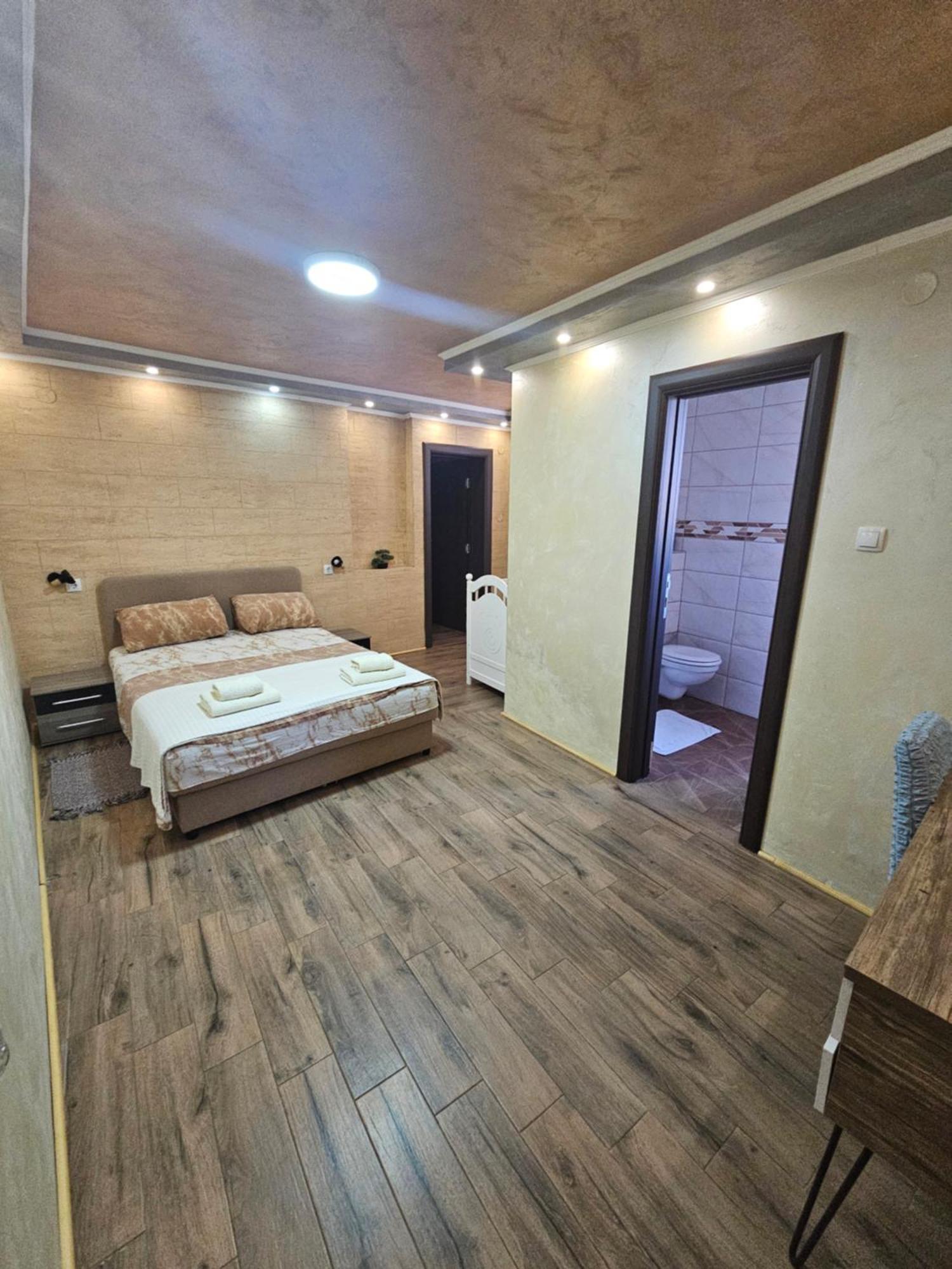 Prenociste Rooms Simke Szabadka Kültér fotó