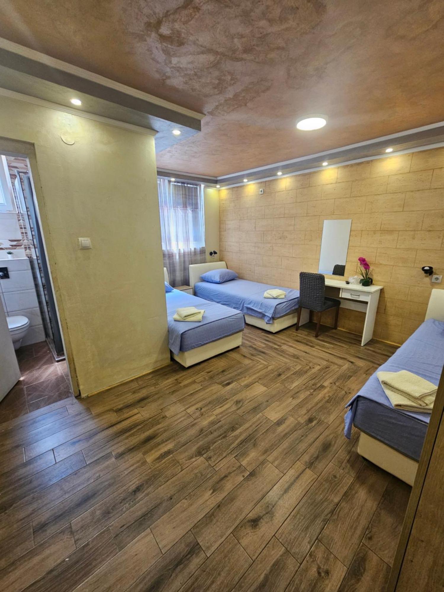 Prenociste Rooms Simke Szabadka Kültér fotó