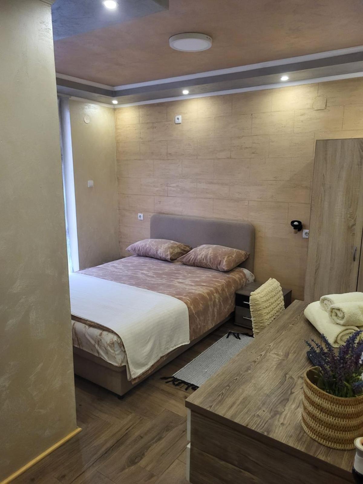 Prenociste Rooms Simke Szabadka Kültér fotó